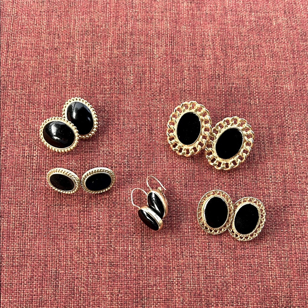 Vintage Retro Black and Gold Earrings